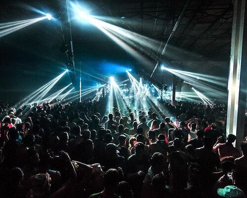 music-event-crowd-celebrate