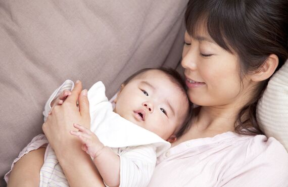 お子様の早い成長を形に残すハーフバースデーのスタジオ撮影 | 甲賀市にて幅広い出張撮影を承るうかい写真スタジオ